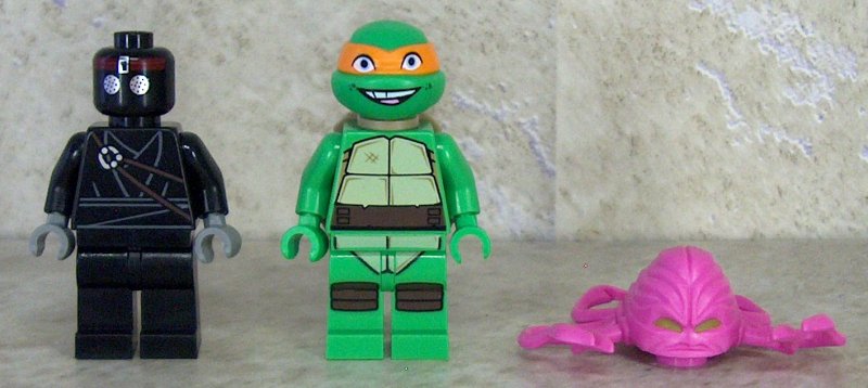 Foot Ninja, Michelangelo & Kraang