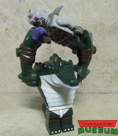 Leatherhead fighting Kraang