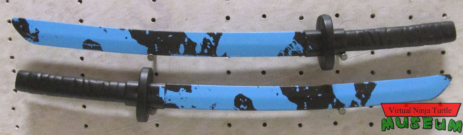 Faded Colorway Leo's swords