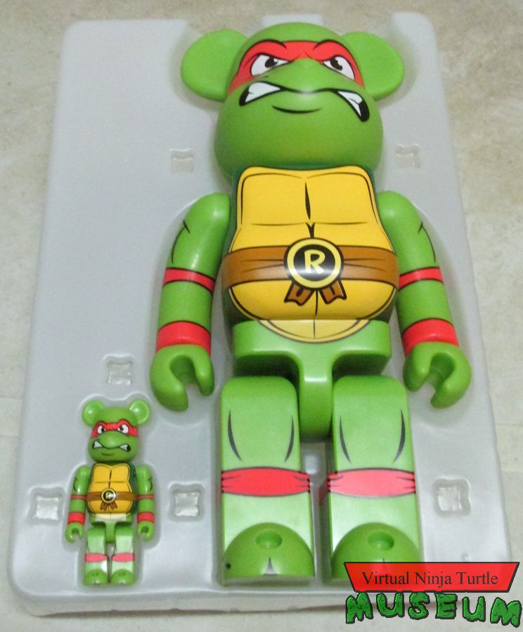 100% and 400% Raphael Be@rbricks