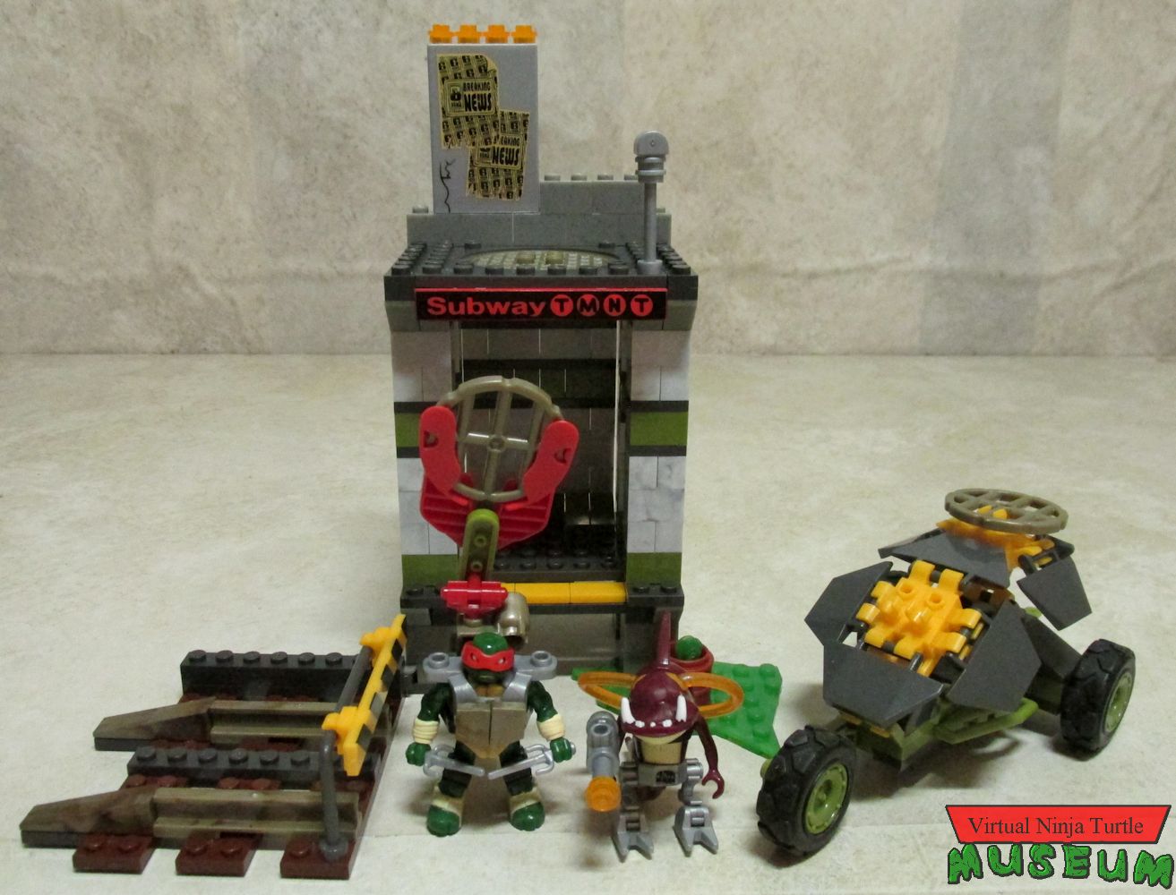 Sewer Subway Chase set