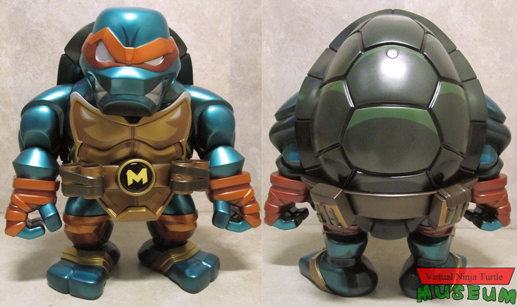 Metallic Bulkyz Michelangelo front and back