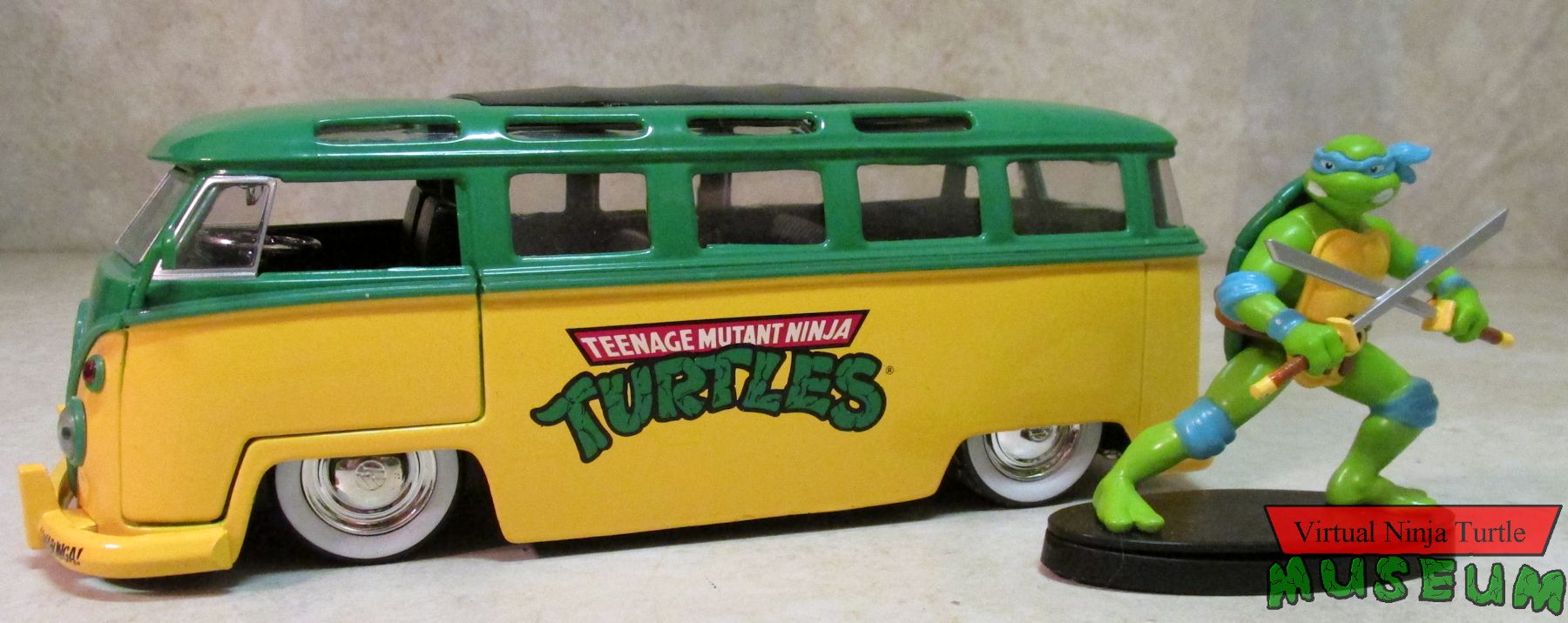 Turtle Van with Leonardo